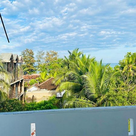 Garden Beach Hotel Arugam Bay Buitenkant foto