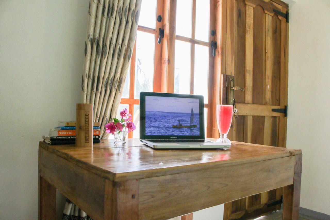 Garden Beach Hotel Arugam Bay Buitenkant foto